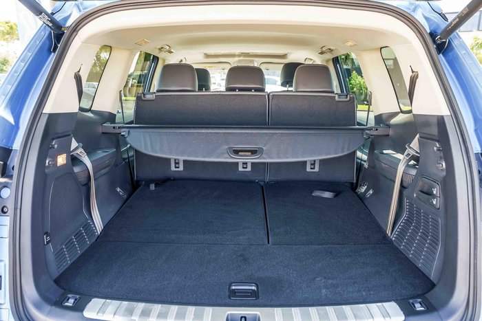 2023 LDV D90 Executive