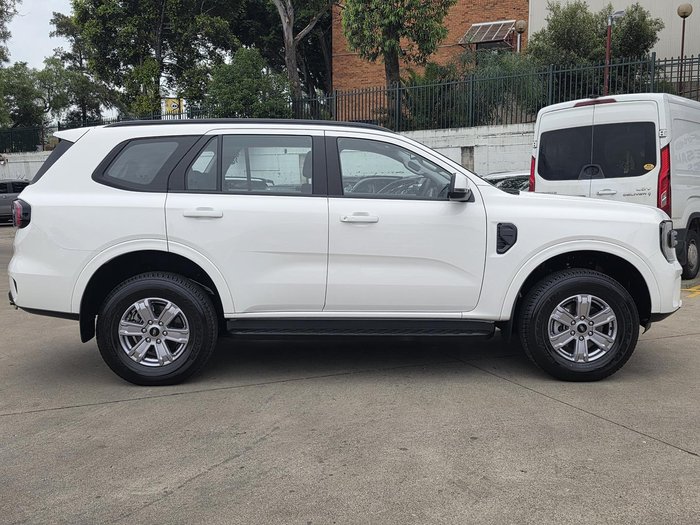 2025 Ford Everest Ambiente