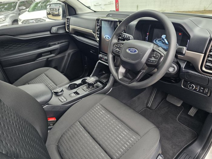 2025 Ford Everest Ambiente