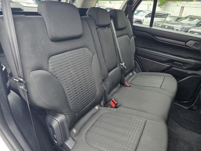 2025 Ford Everest Ambiente