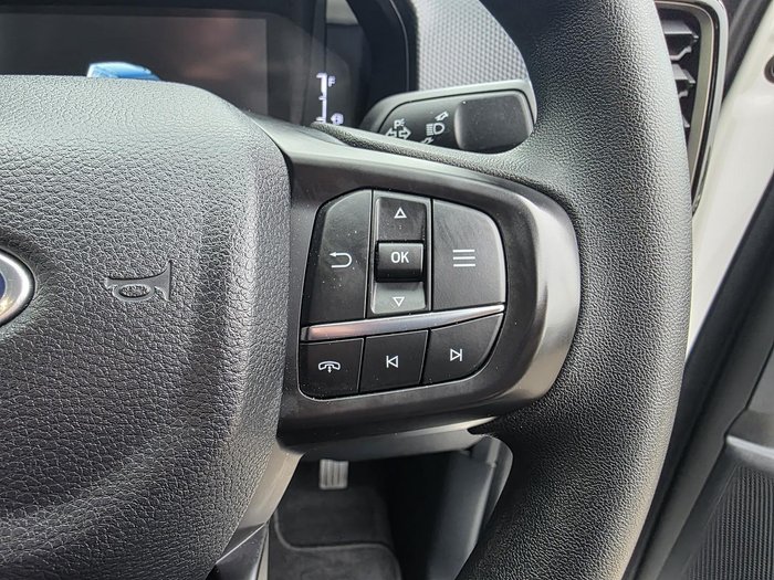 2025 Ford Everest Ambiente