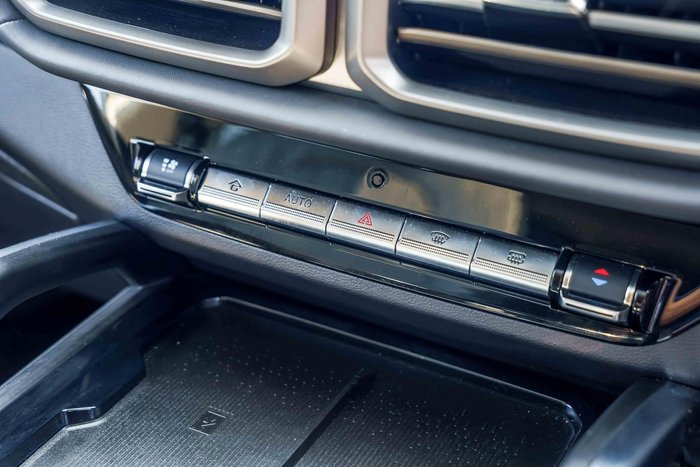 2025 LDV D90 Executive