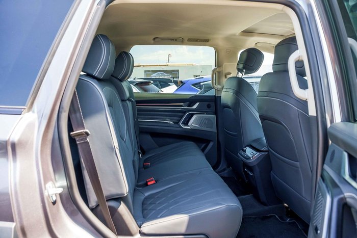 2025 LDV D90 Executive