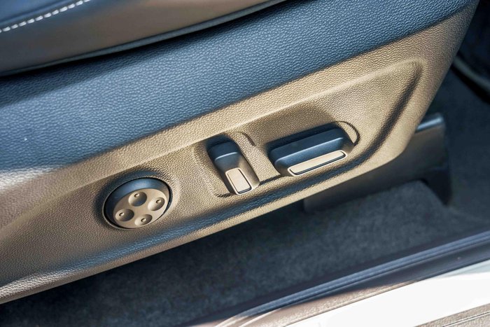 2025 LDV D90 Executive SV9A MY25 4X4 Dual Range Grey