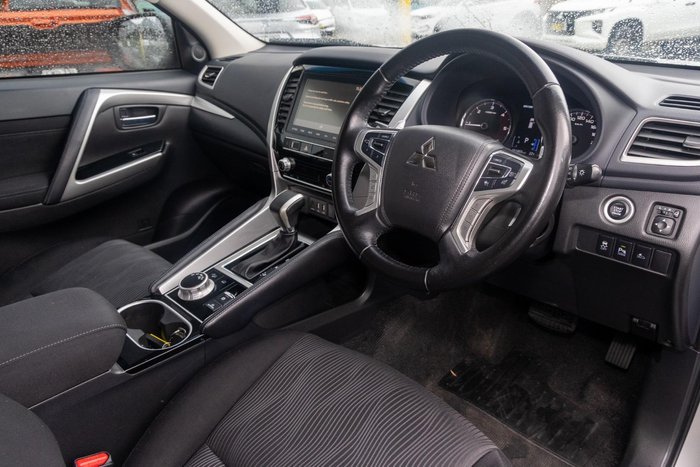 2021 Mitsubishi Pajero Sport GLX