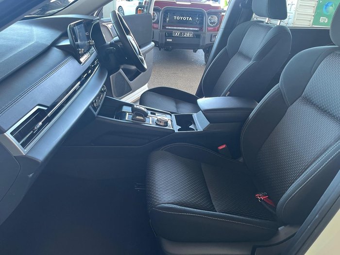 2023 Mitsubishi Outlander ES