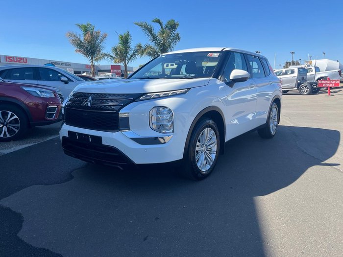 2023 Mitsubishi Outlander ES