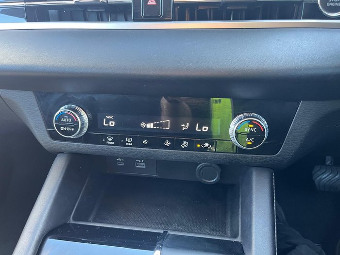 2023 Mitsubishi Outlander ES