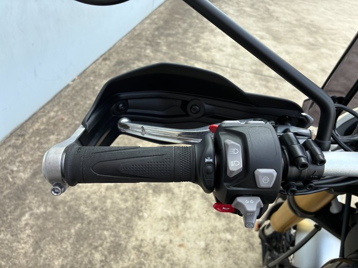 2024 Triumph SCRAMBLER 1200 XE Black