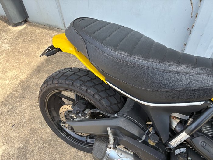 2016 DUCATI SCRAMBLER ICON Yellow