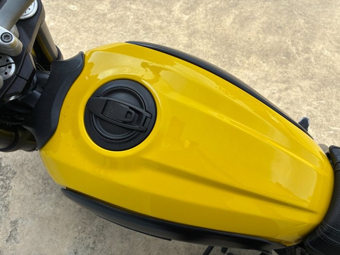 2016 DUCATI SCRAMBLER ICON Yellow