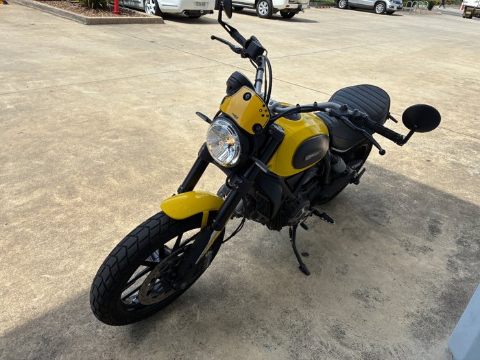 2016 DUCATI SCRAMBLER ICON Yellow