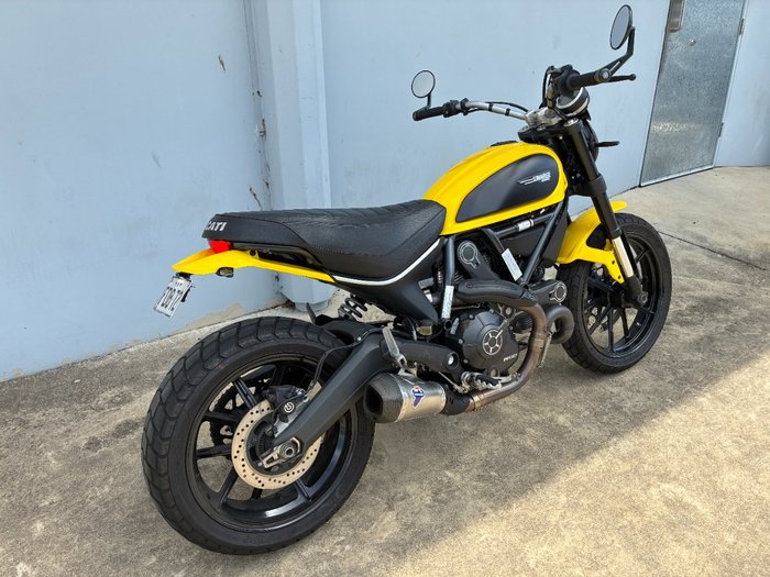 2016 DUCATI SCRAMBLER ICON Yellow