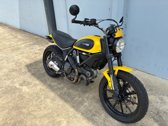 2016 DUCATI SCRAMBLER ICON Yellow