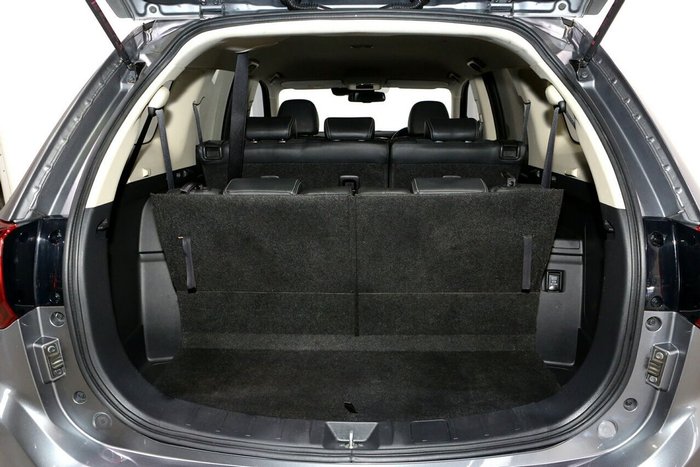 2020 Mitsubishi Outlander LS