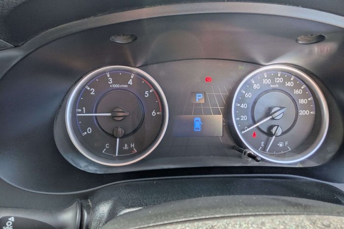 2018 Toyota Hilux SR