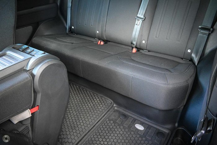 2021 Land Rover Defender 90 D200