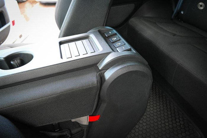 2021 Land Rover Defender 90 D200