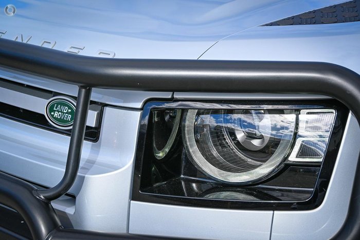 2021 Land Rover Defender 90 D200