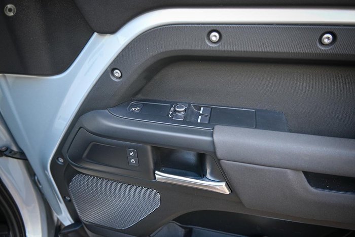 2021 Land Rover Defender 90 D200