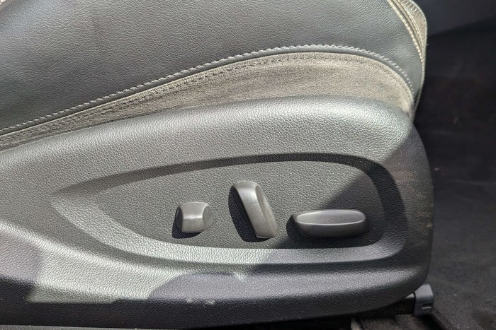 2013 Holden Commodore SS V