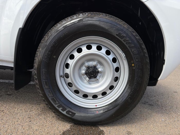 2025 Nissan Navara SL