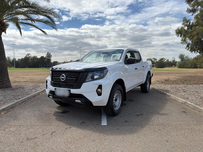 2025 Nissan Navara SL