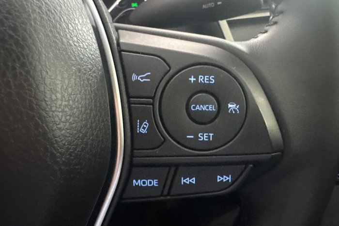 2020 Toyota Camry Ascent Sport Hybrid