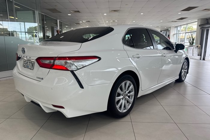 2020 Toyota Camry Ascent Sport Hybrid