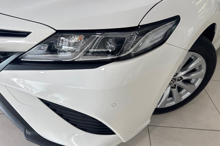 2020 Toyota Camry Ascent Sport Hybrid