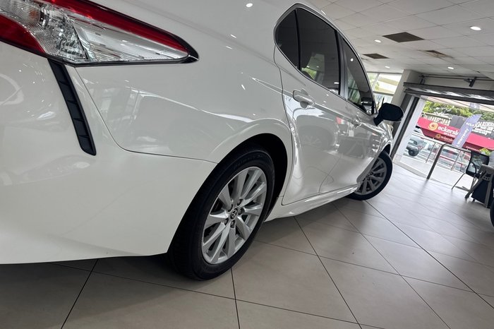 2020 Toyota Camry Ascent Sport Hybrid