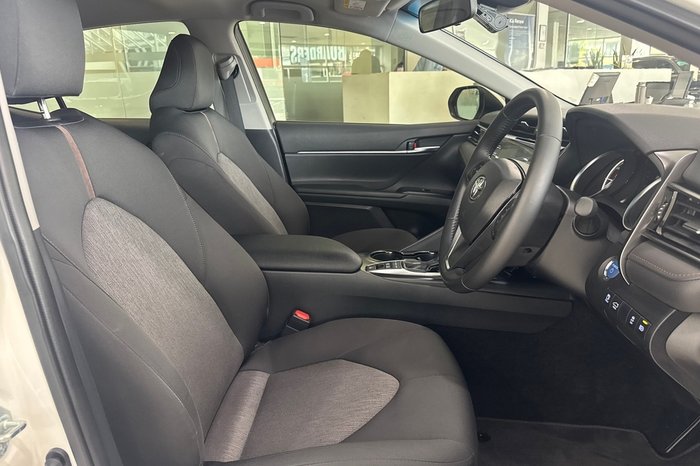 2020 Toyota Camry Ascent Sport Hybrid