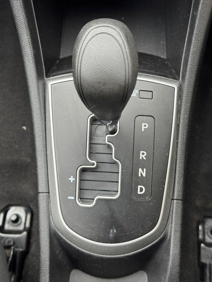 2014 Hyundai Accent Active