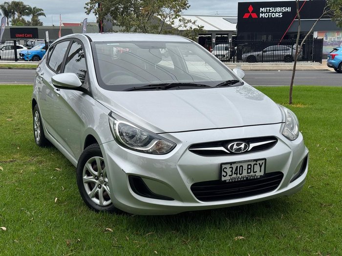 2014 Hyundai Accent Active