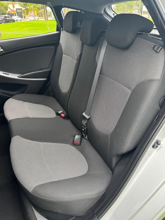 2014 Hyundai Accent Active