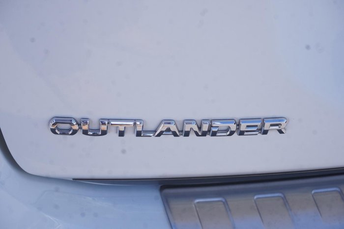 2017 Mitsubishi Outlander LS