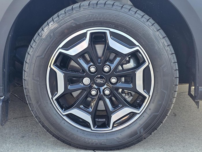 2025 Ford Tourneo Active