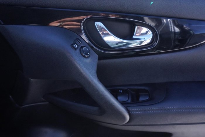 2017 Nissan QASHQAI Ti