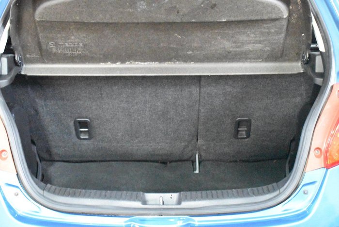 2013 Mazda 2 Neo Sport