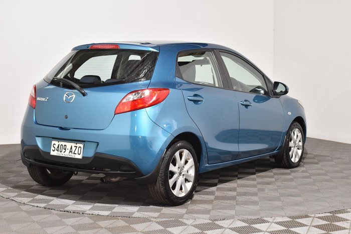 2013 Mazda 2 Neo Sport