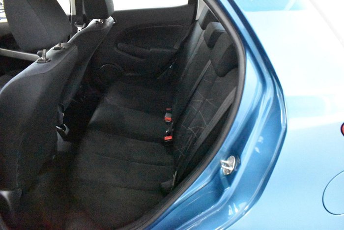 2013 Mazda 2 Neo Sport