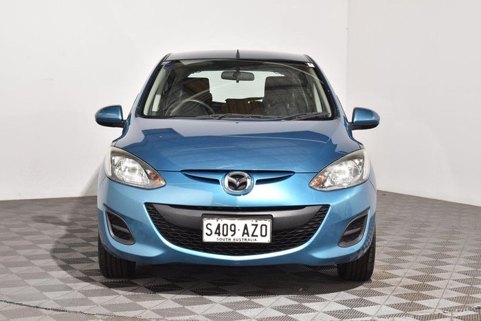 2013 Mazda 2 Neo Sport