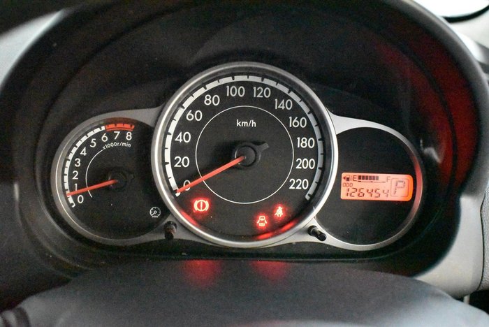 2013 Mazda 2 Neo Sport