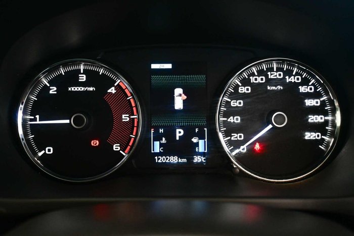 2022 Mitsubishi Pajero Sport GLX