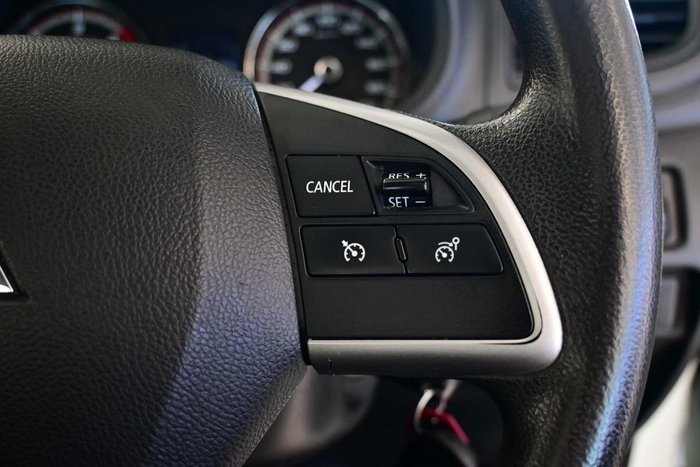 2023 Mitsubishi Triton GLX