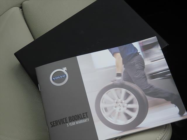 2021 Volvo XC40 T4 Inscription