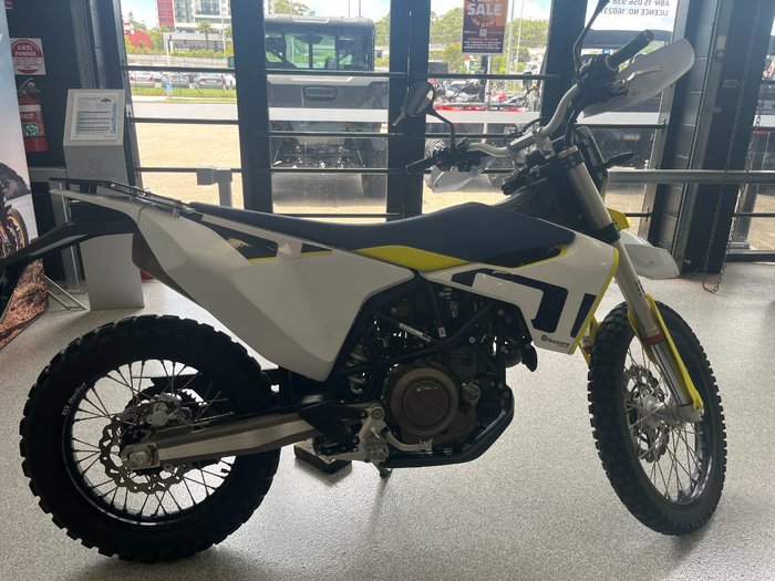 2022 HUSQVARNA 701 ENDURO WHITE