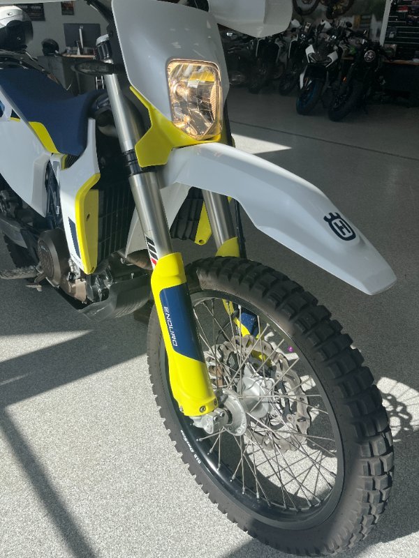 2022 HUSQVARNA 701 ENDURO WHITE