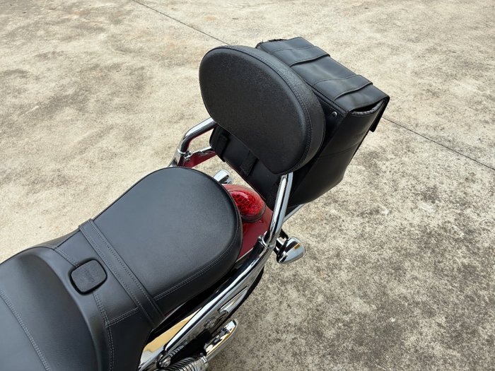 2013 Triumph THUNDERBIRD RUBY METALLIC/BLACK METALLIC