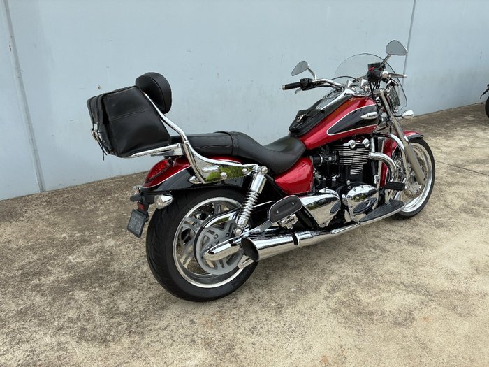 2013 Triumph THUNDERBIRD RUBY METALLIC/BLACK METALLIC